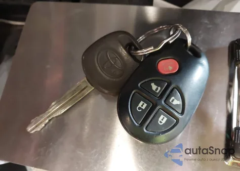 2011 Toyota Sienna Le from USA, damaged, VIN 5TDJK3DC8BS005628